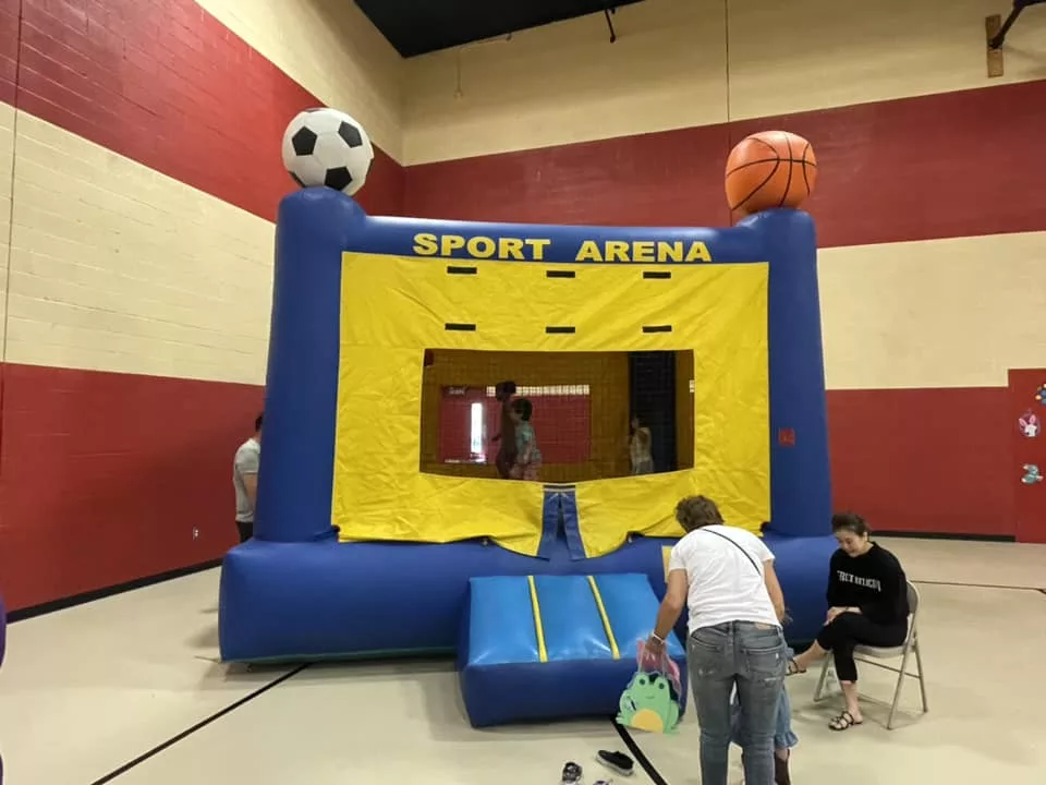 Sports 15x15 Bounce House