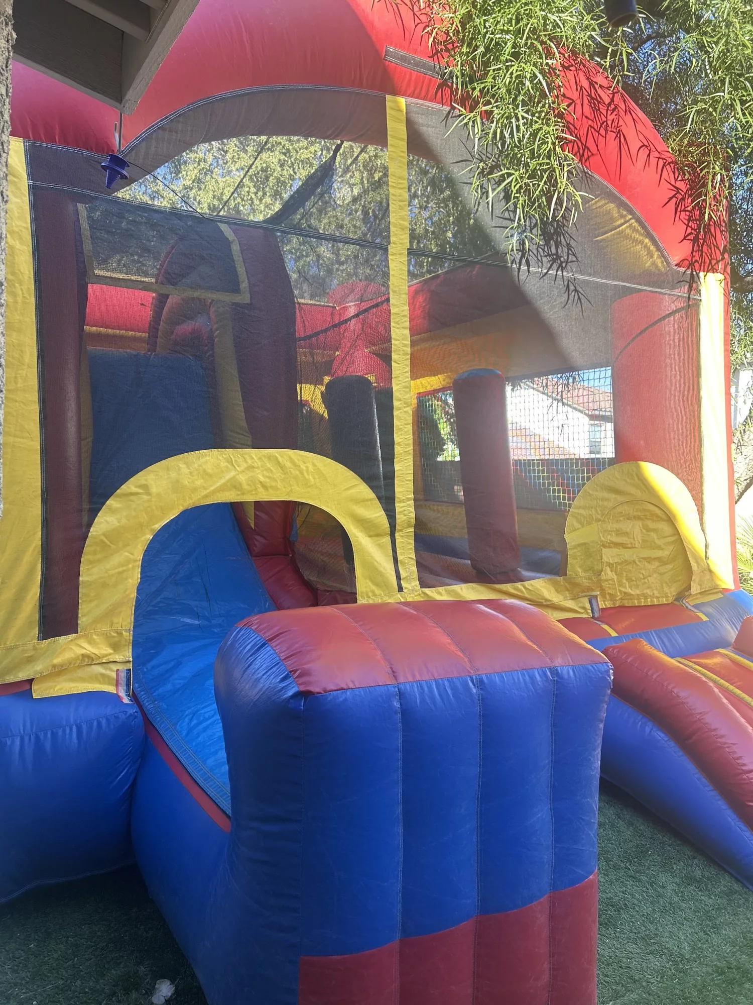 6-in-1 Bounce House