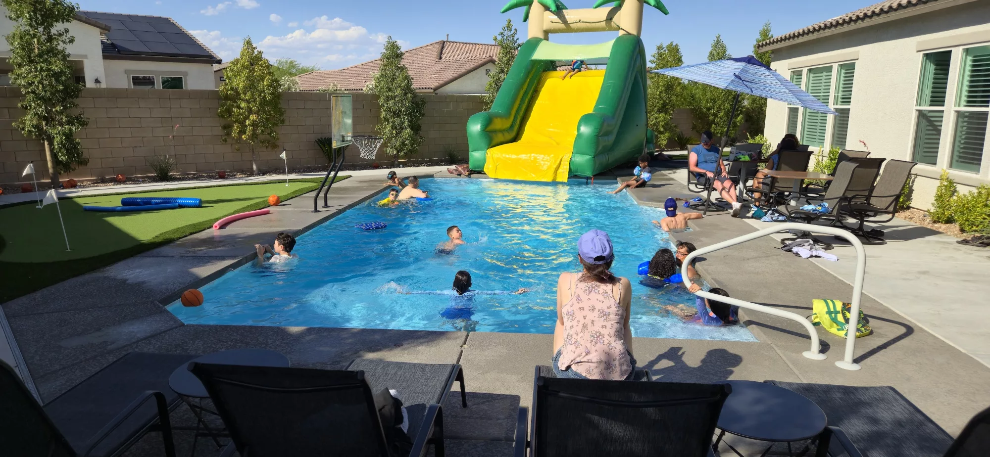17' Tropical Water Slide (Wet $289)