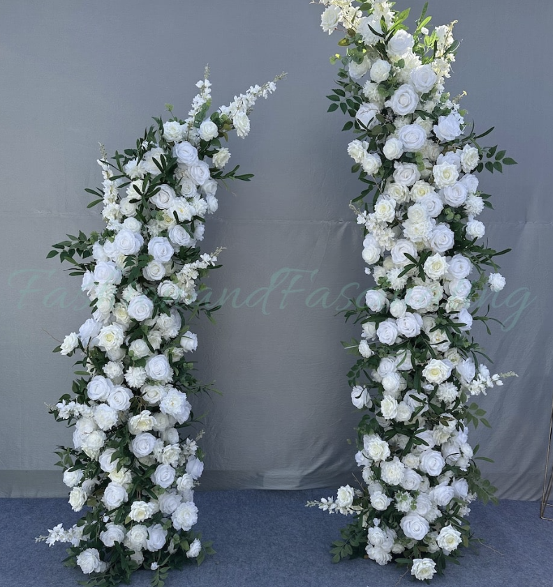 White Floral Horn Set