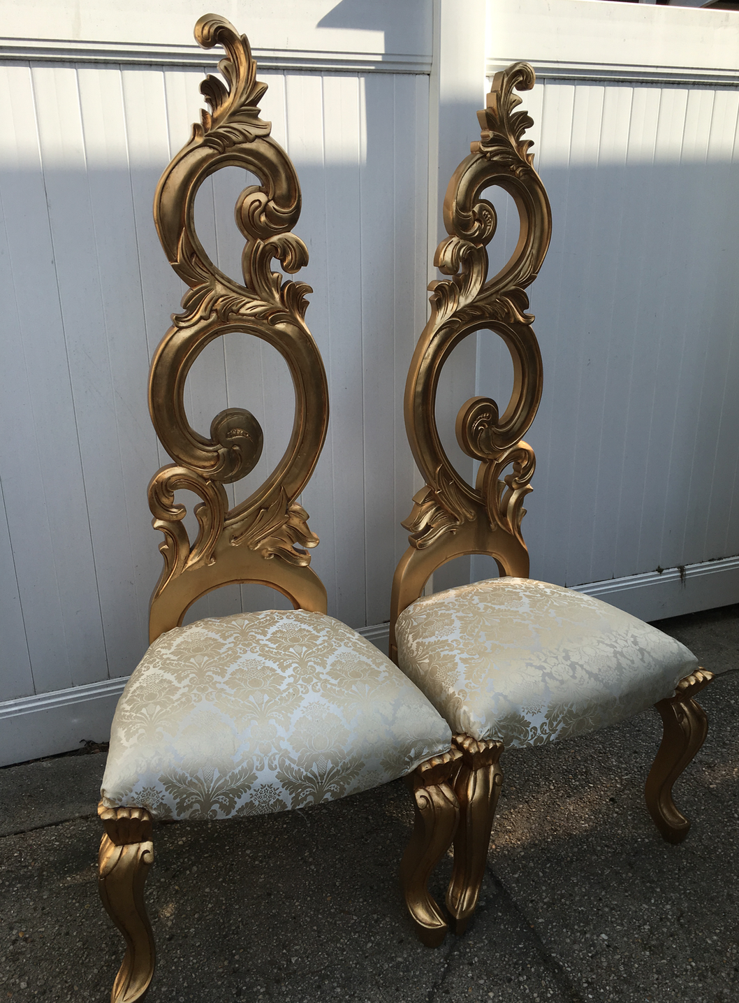 Scroll Throne Chairs (Gold/White)